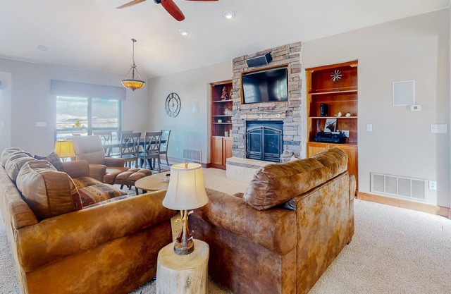 Mountain view home with private hot tub, game room & fireplace - near skiing