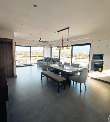 Mountain View Luxury Condo I Céntrico