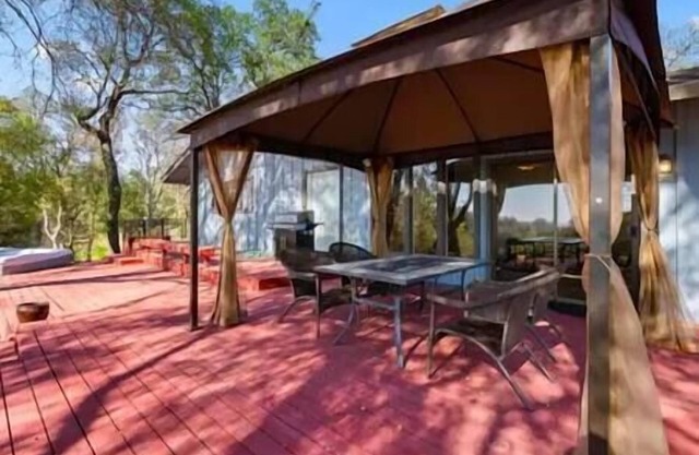 Serene Nature Retreat: Your Peaceful Escape