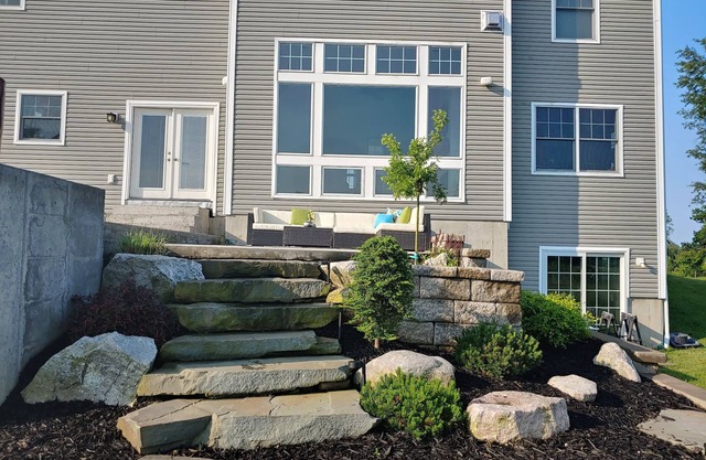 Mountain View Retreat located near wineries, Angry Orchard, hiking and New Paltz