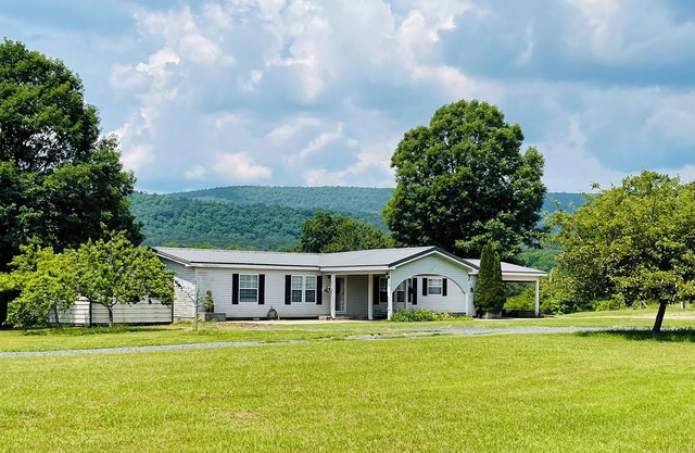 Mountain View Stay LLC - The perfect place to get away, relax and enjoy nature.