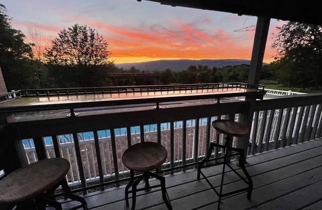 Mountain View Vacation Home