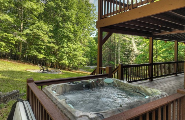 Cherry Creek Retreat - Mountain views and more!