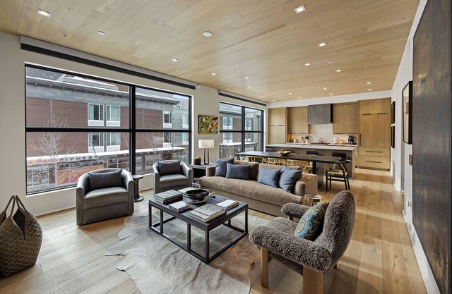 Luxury Condo in Jackson | Hot Tub, Central Location & Mountain Views