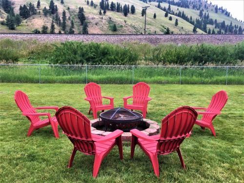 Mountain Views from the Hot Tub