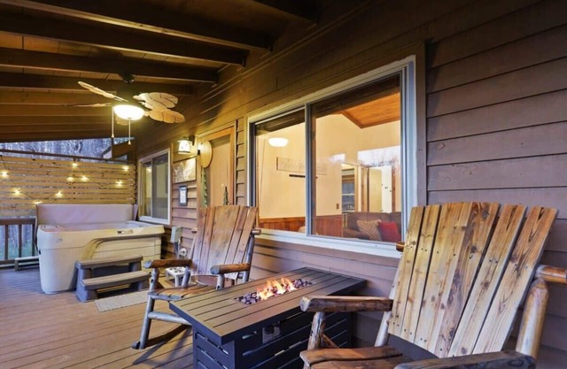 Mountain Views | Hot Tub | Fire Pit | Close 2 Town