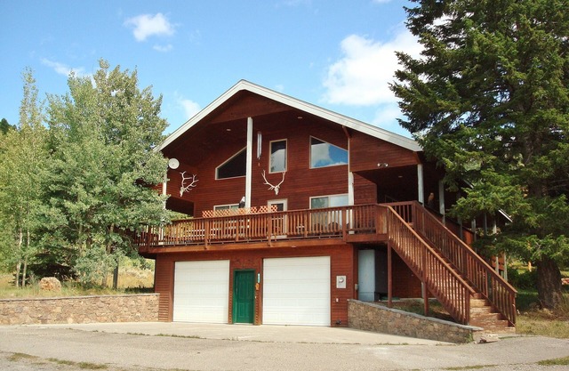 **Neue Auflistung! - Sommerangebot 450 USD / Nacht - In der Nähe von Yellowstone! - 7bdrm / 4bath nach Hause