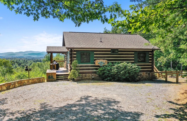 Bergblick! Romantische, gemütliche Luxuskabine; Whirlpool, WiFi, Sat-TV, Minuten von BR