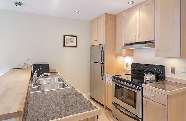 Mountainside Inn 104 1 Bedroom Condo by Alpine Lodging Telluride