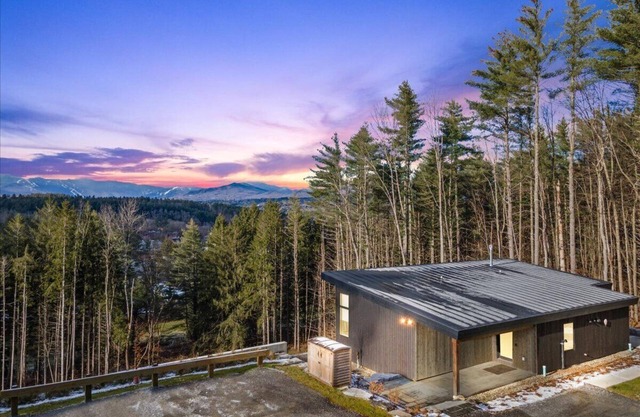 Mountaintop Retreat, Stunning Views - The Kelley