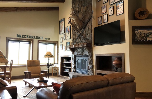MountainTown Chalet - Location, Location, Location