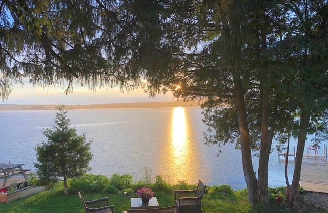 Mountainview Shores- Westport Ontario