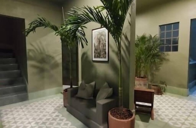 Mr. W | Kin Pech | 2br | Designer's Choice