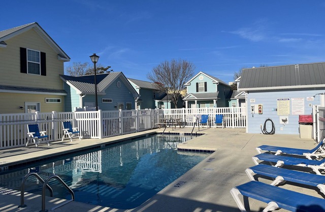 MRV13S, 2-Zimmer-Ferienhaus in Myrtle Beach, 1 Block zum Strand!