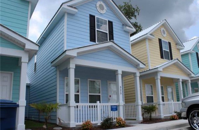 MRV25, 2-Zimmer-Ferienhaus in Myrtle Beach, 1 Block zum Strand!