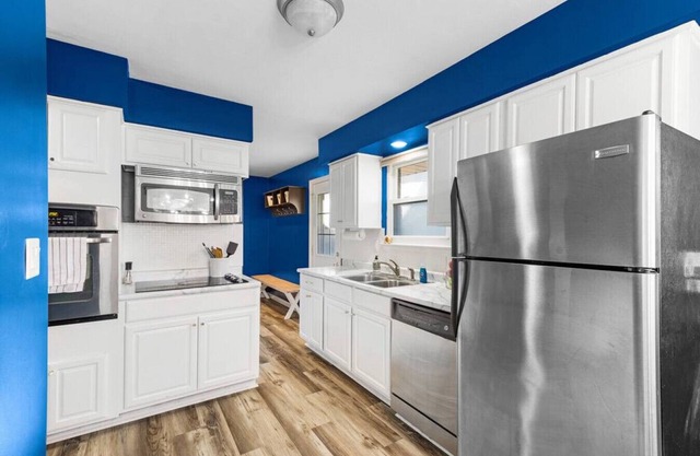 Mt Hawley · 3Bed-MidCentury Marvel Bunglaow-Heart of Peoria