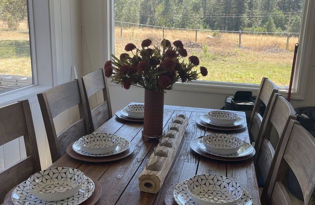 Mt Lassen National Park Lodging. 8 miles to Lassen National Park, Star Gazing