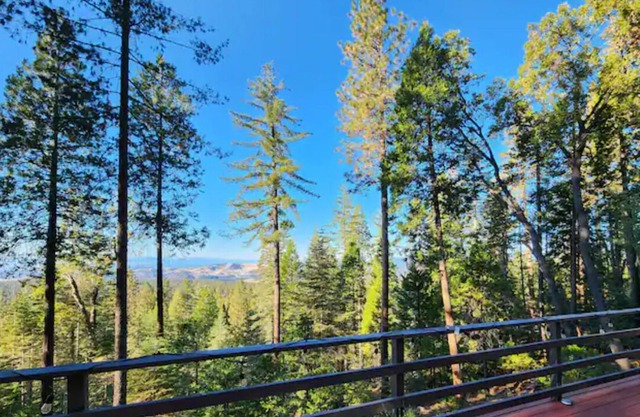 Mtn view Cabin near Lassen Volcanic National Park