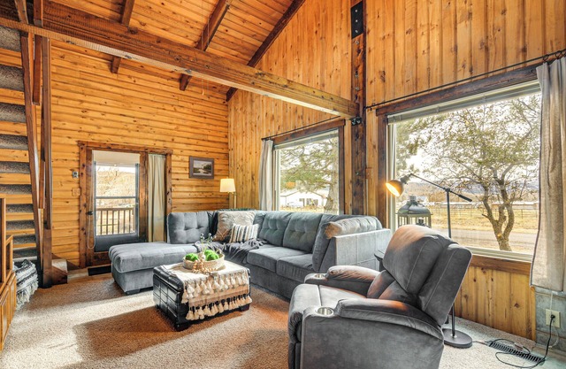 Mtn-View Cabin w/ Horse Pasture in Koosharem