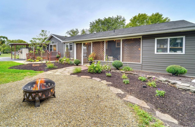 Mtn-View Escape w/ Large Yard in Duncansville!