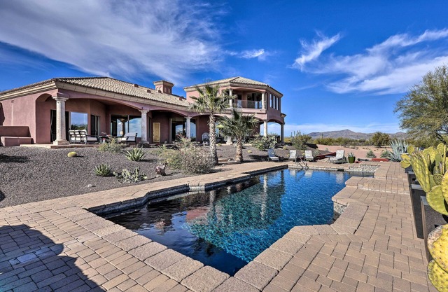 Mtn-View Gem w/ Pool, BBQ & Fire Pit in Scottsdale