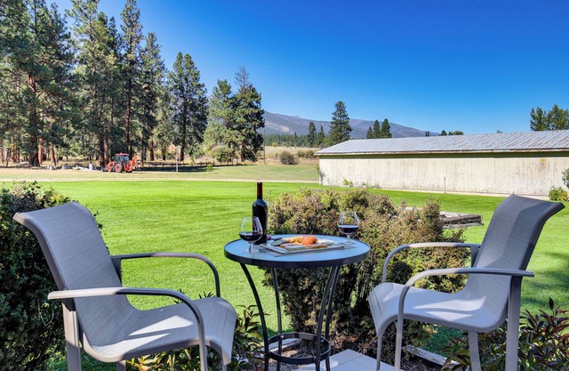 Mtn-View Stevensville Cottage: Hike, Fish, Explore