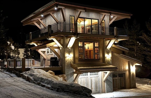 MTNLUX One of a Kind Fire Tower in Big Sky with hot tub & fitness/game room.