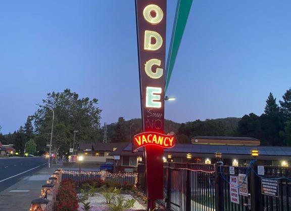 Muir Lodge Motel