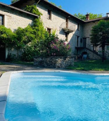 Mulino Gorretta Langhe House with swimming pool