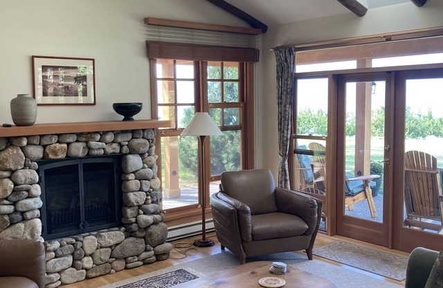 Munson Mountain Cottage