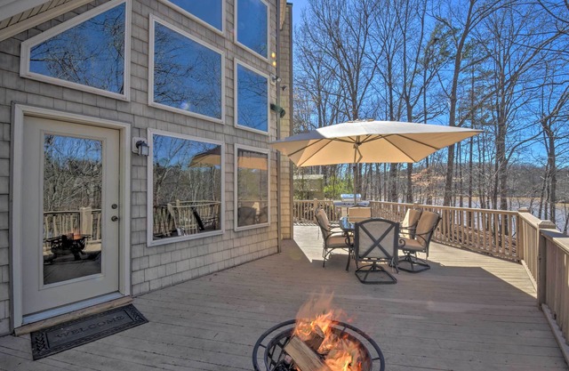 3BR Murrayville Lakefront Cabin mit Bootsrutsch!