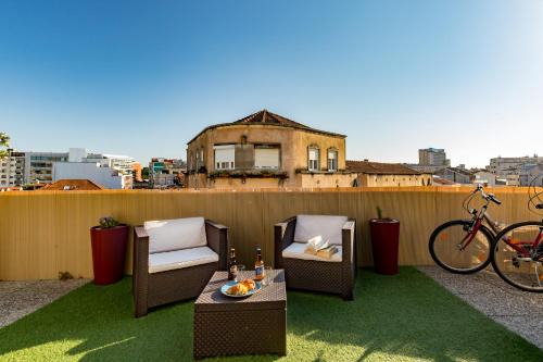 Music Relaxing Apt with bikes, terrace & parking