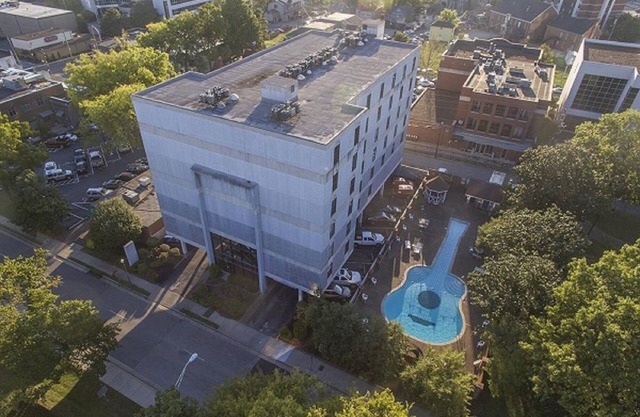 Music Row Wohnung - NASHVEGAS! Gitarren-Swimmingpool. Cool-Bequem-Modern!