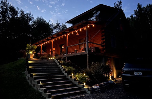 * MUSS SEHEN * Log Cabin private & tolle Aussicht auf die Berge 3 km nach Ellicottville !!