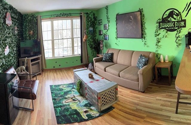 Must See Jurassic Jiminy Suite Country Inn - Sleeps 4 Ski On/Off Mountain
