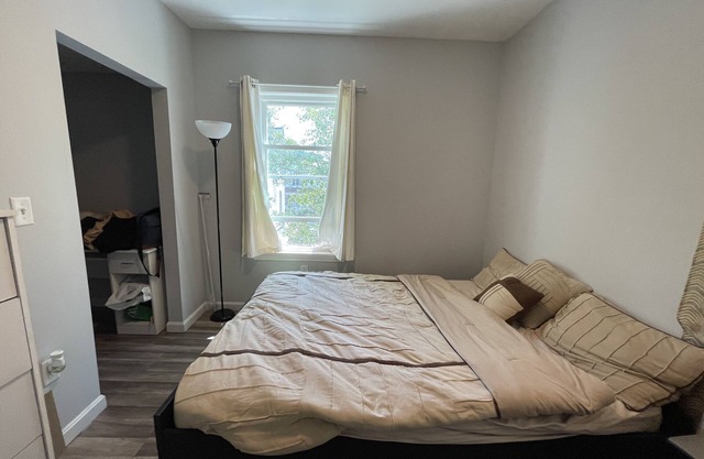 My peaceful one bedroom apartment has everything you need for your Lynn trip.