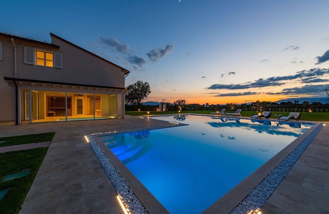Villa in Monsummano Terme mit 5 Schlafzimmern 13 Schlafplätzen