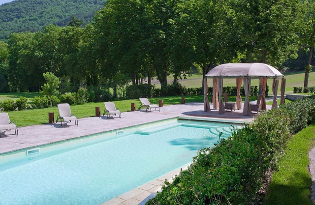 Villa in Gubbio mit 10 Schlafzimmern 20 Schlafplätzen