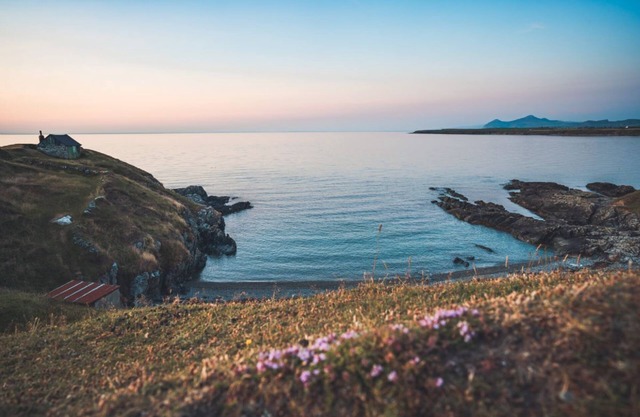 Mynachdy - sleeps 6 guests in 3 bedrooms