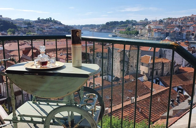 MyriverPlace N.2 - Riverfront Apartment with breathtaking views