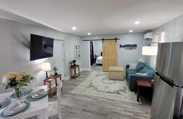 Myrtle Grove Cottage- Casita #2