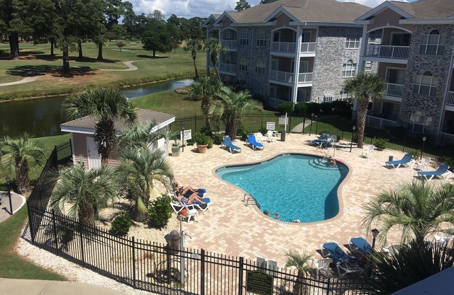 Myrtlewood 2BR 1st Floor End-Einheit -Wifi-Cal Ripken Willkommen in der Nähe des Pools