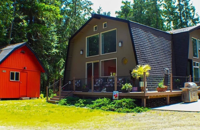 Mystic Grove Peaceful Retreat in the Woods