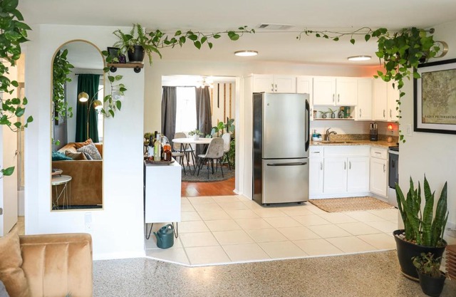 Mystic Haven - Hot Tub, BBQ Grill, Beaches, Pet Friendly