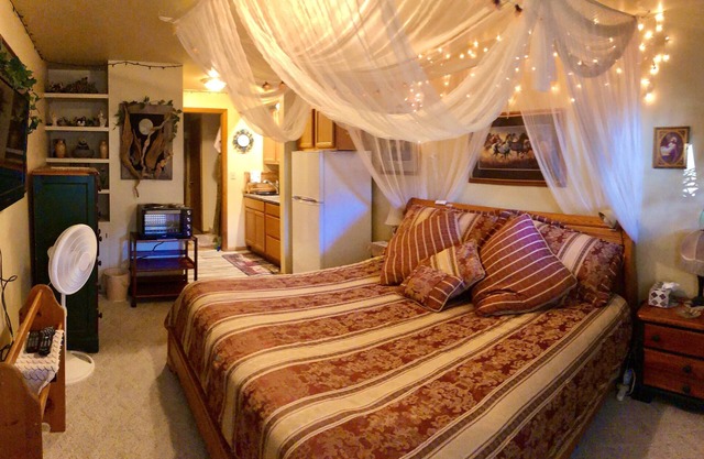 Mystic Mountain Studio Retreat with Awesome views