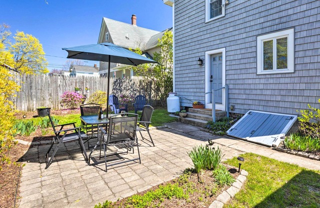 Mystic Refuge w/ Patio < 1 Mi to Downtown!