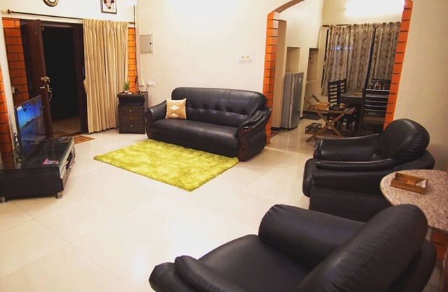 Nandhanam Eco Home Stay AC mit Bi- / Autooptionen