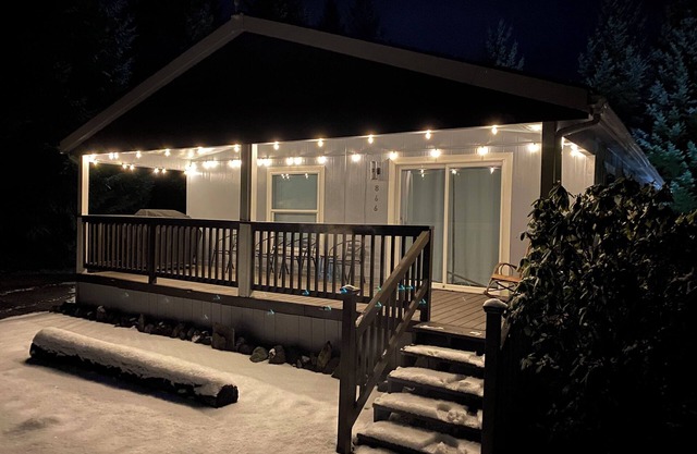 Nanook Haus | BBQ | 3 Bed, 2 Bath