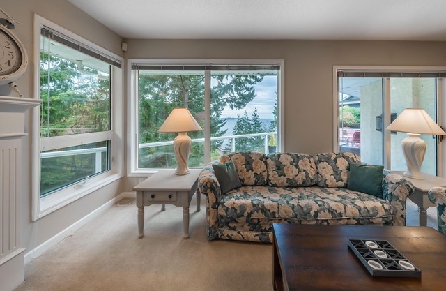 Nanoose Bay / Fairwinds Golf Retreat featuring Ocean Views