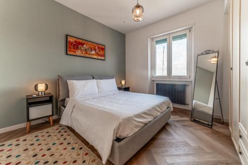 Naomi's Flat - Metro Mirti